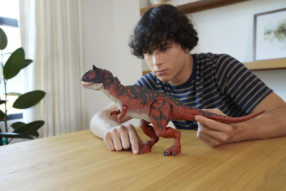 Jurassic Park Hammond Collection Carnotaurus Gallery Image 9