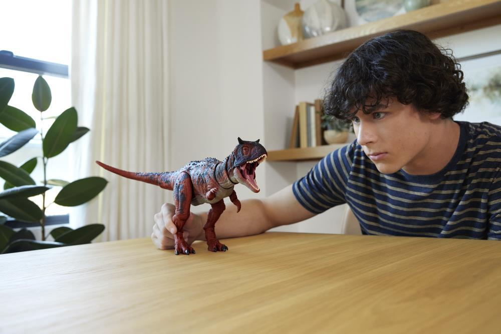 Jurassic Park Hammond Collection Carnotaurus Gallery Image 8