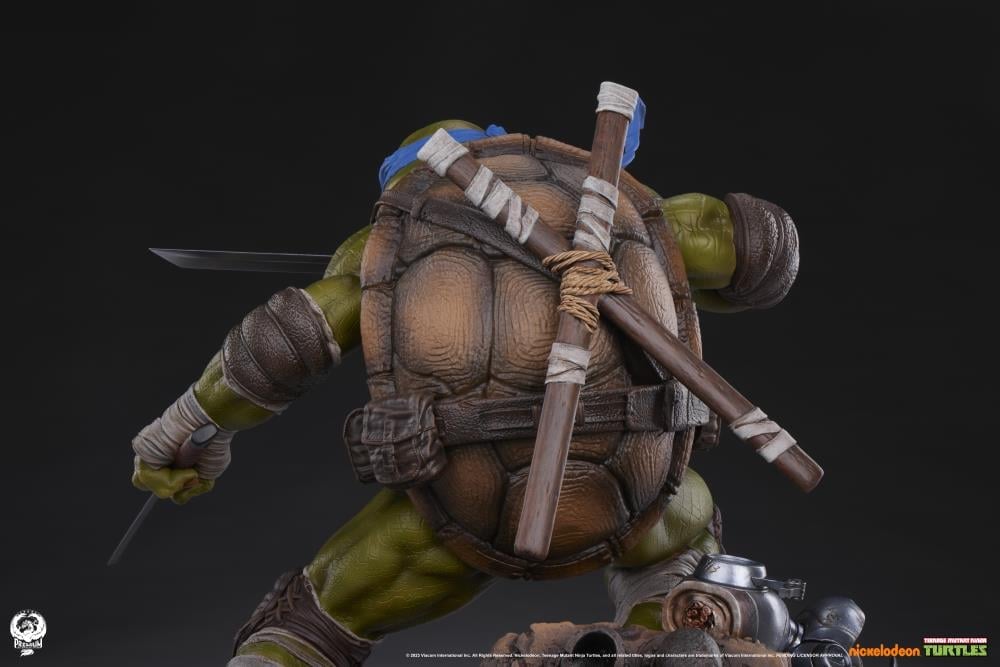 Teenage Mutant Ninja Turtles Leonardo (Deluxe Ver.) 1/3 Scale Limited Edition Statue Gallery Image 16