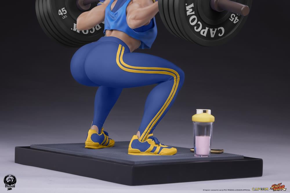 Street Fighter Premier Series Chun-Li (Powerlifting Alpha Ver.) 1/4 Scale Statue Gallery Image 16
