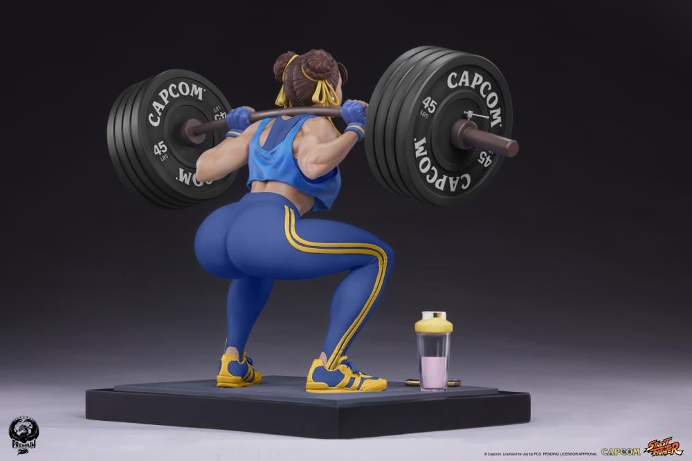 Street Fighter Premier Series Chun-Li (Powerlifting Alpha Ver.) 1/4 Scale Statue Gallery Image 9