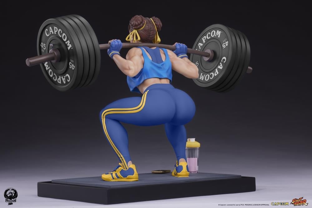 Street Fighter Premier Series Chun-Li (Powerlifting Alpha Ver.) 1/4 Scale Statue Gallery Image 7