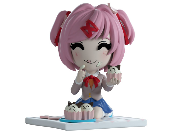 Doki Doki Literature Club! Picnic Natsuki Vinyl Figure Gallery Image 1