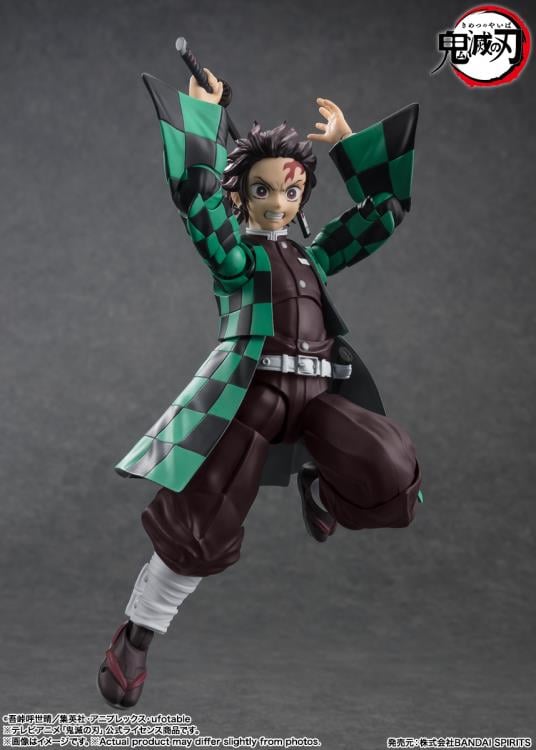 Demon Slayer: Kimetsu no Yaiba S.H.Figuarts Tanjiro Kamado Action Figure Gallery Image 4