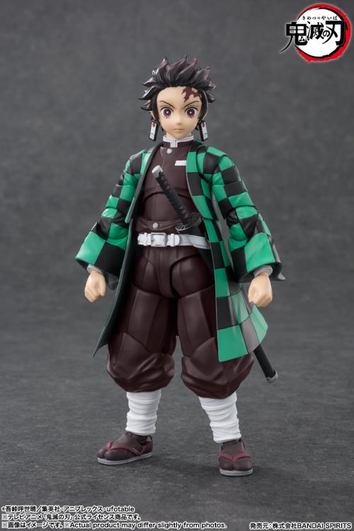 Demon Slayer: Kimetsu no Yaiba S.H.Figuarts Tanjiro Kamado Action Figure Gallery Image 3