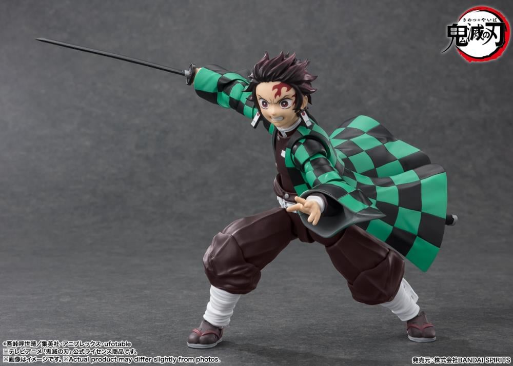 Demon Slayer: Kimetsu no Yaiba S.H.Figuarts Tanjiro Kamado Action Figure Gallery Image 5