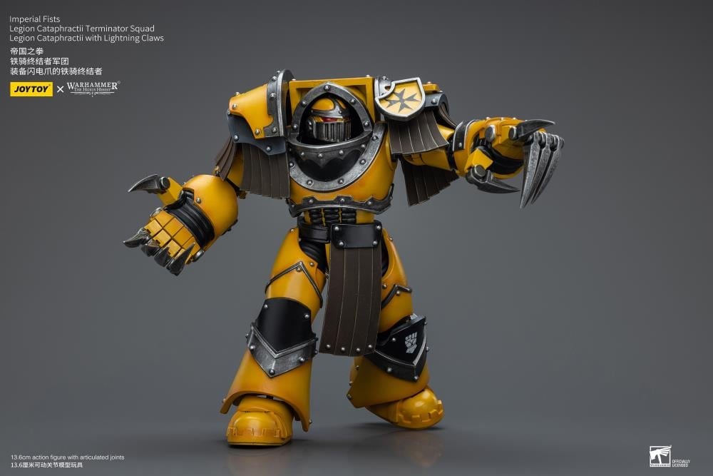Warhammer: The Horus Heresy Imperial Fists Legion Cataphractii Terminator Squad Legion Cataphractii with Lightning Claws 1/18 Scale Action Figure Gallery Image 10