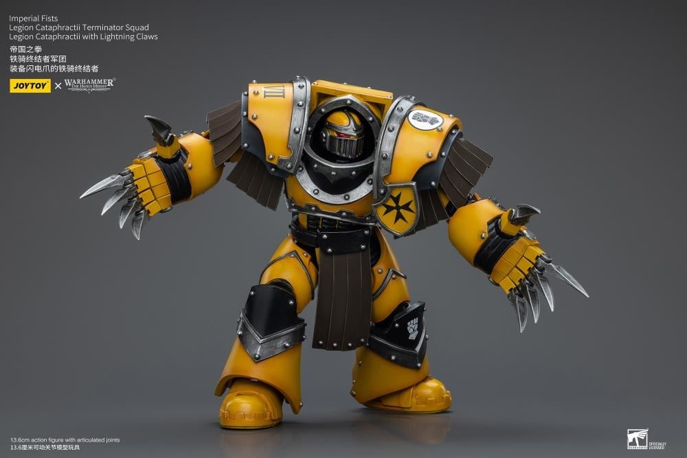 Warhammer: The Horus Heresy Imperial Fists Legion Cataphractii Terminator Squad Legion Cataphractii with Lightning Claws 1/18 Scale Action Figure Gallery Image 7
