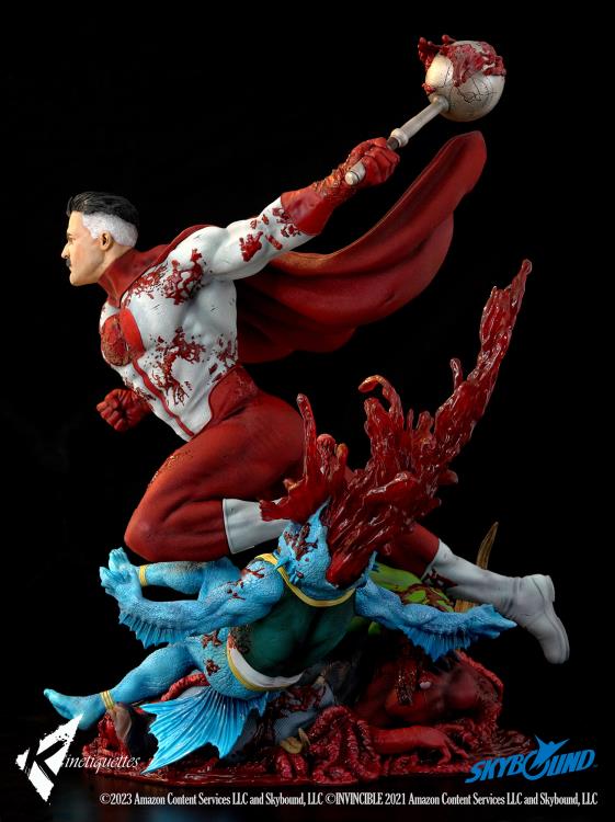 Invincible Omni-Man (The Ambush) 1/4 Scale Statue Gallery Image 9