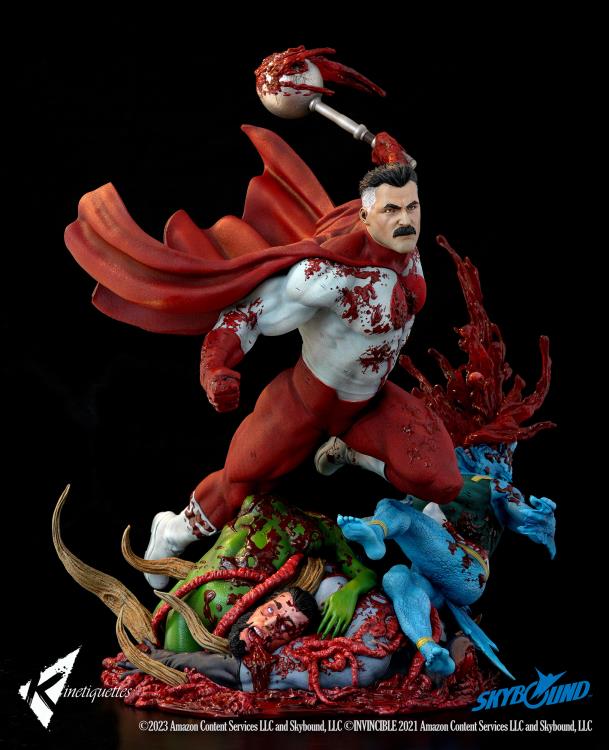 Invincible Omni-Man (The Ambush) 1/4 Scale Statue Gallery Image 4