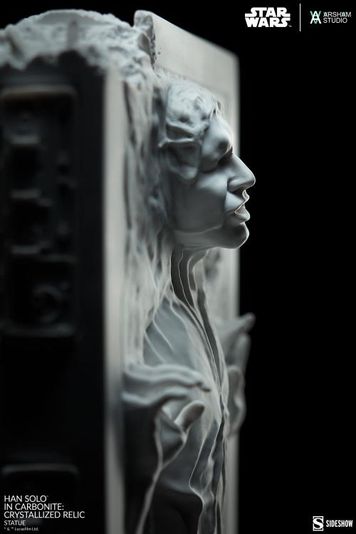 Star Wars Han Solo in Carbonite Crystallized Relic Limited Edition Statue Gallery Image 16