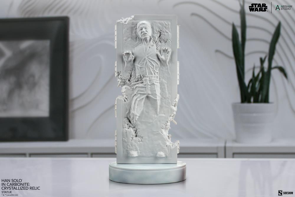 Star Wars Han Solo in Carbonite Crystallized Relic Limited Edition Statue Gallery Image 3
