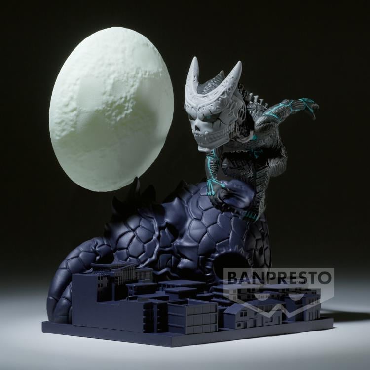 Kaiju No. 8 World Collectable Figure Log Stories Kaiju No. 8 Gallery Image 4