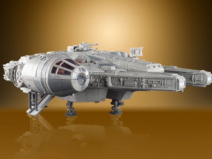 Star Wars: The Vintage Collection Galaxy's Edge Millennium Falcon Smuggler's Run Electronic Vehicle Gallery Image 1