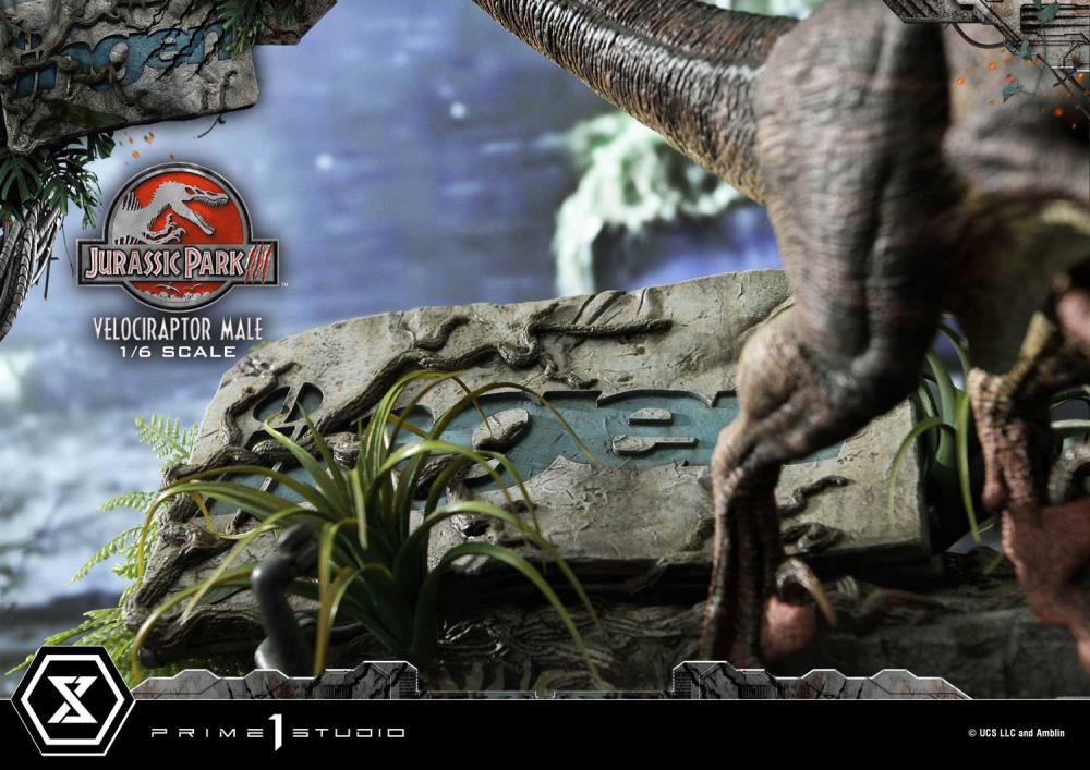 Jurassic Park III Legacy Museum Collection Velociraptor Male 1/6 Scale Statue Gallery Image 23