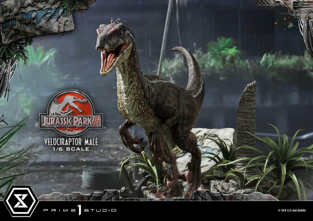 Jurassic Park III Legacy Museum Collection Velociraptor Male 1/6 Scale Limited Edition Statue (with Bonus) Gallery Image 13