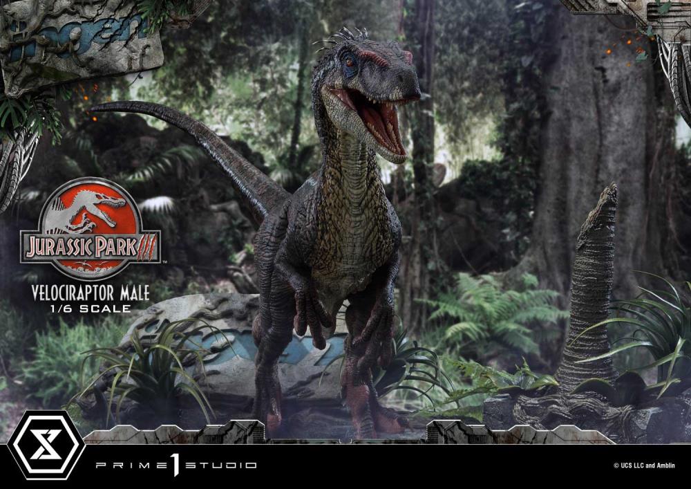 Jurassic Park III Legacy Museum Collection Velociraptor Male 1/6 Scale Limited Edition Statue (with Bonus) Gallery Image 16