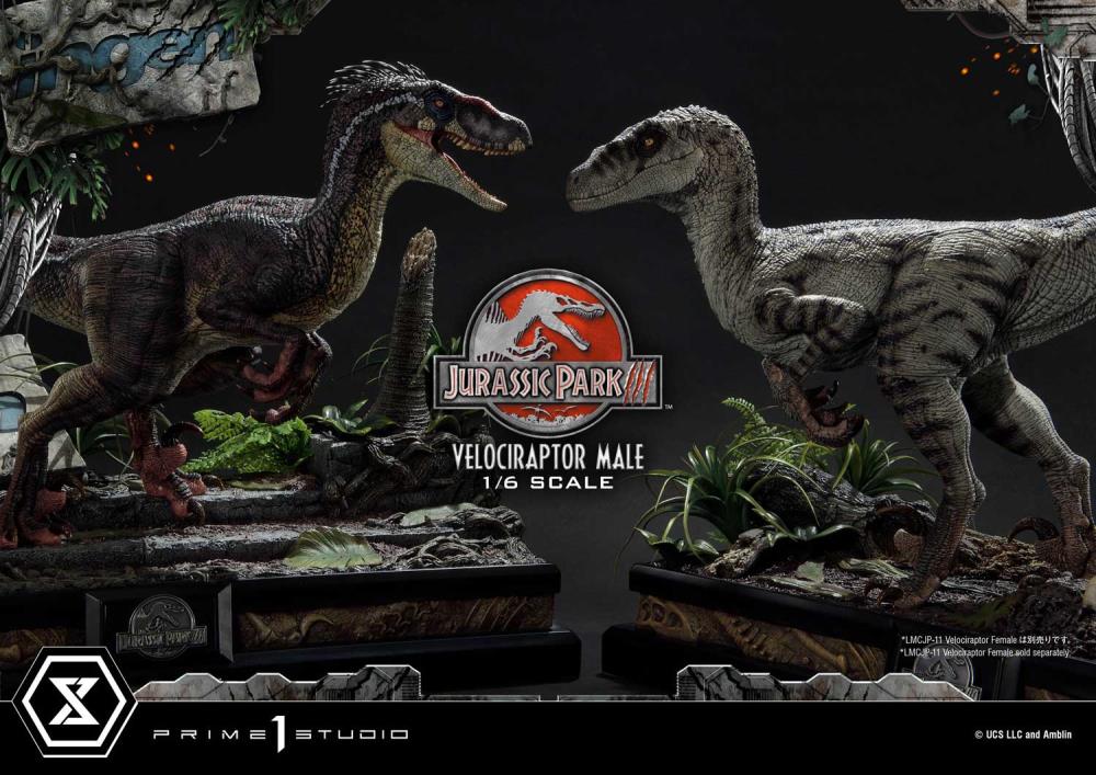 Jurassic Park III Legacy Museum Collection Velociraptor Male 1/6 Scale Limited Edition Statue (with Bonus) Gallery Image 60
