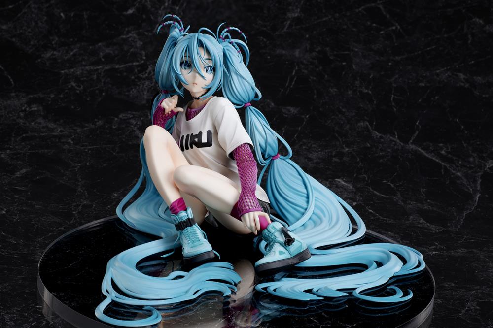 Hatsune Miku x Mai Yoneyama The Latest Street Style "Cute" Tokyo Hatsune Miku 1/4 Scale Limited Edition Figure Gallery Image 6