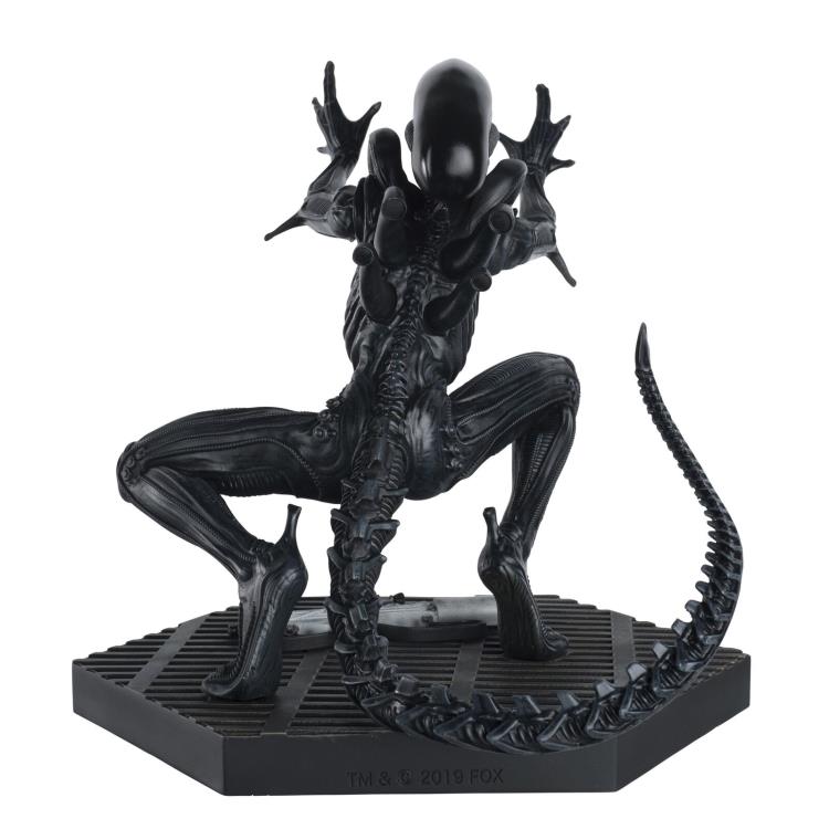 Alien Vent Attack Xenomorph 1/6 Scale Limited Edition Mega Statue Gallery Image 4