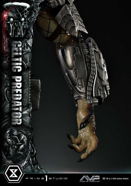 Alien vs. Predator Museum Masterline Celtic Predator 1/3 Scale Limited Edition Statue (With Bonus) Gallery Image 27