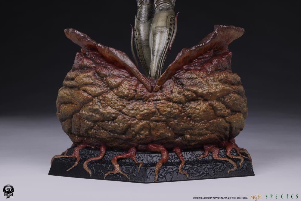 Species Epic Series Sil 1/3 Scale Limited Edition Statue Gallery Image 26