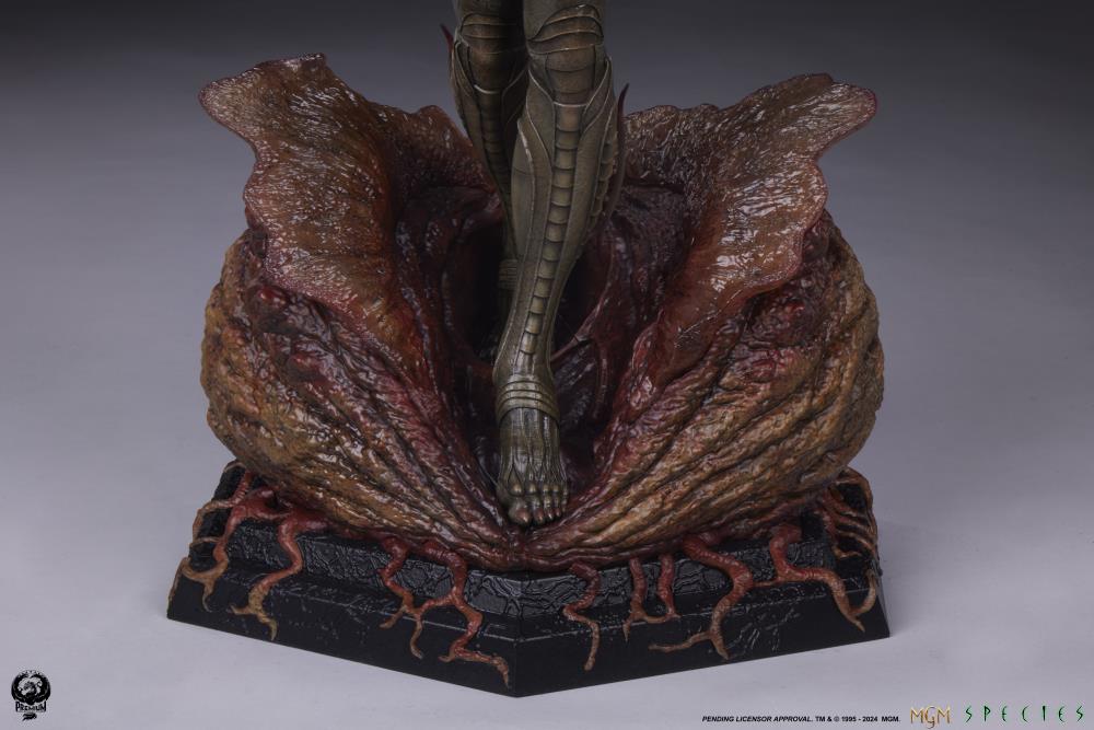 Species Epic Series Sil 1/3 Scale Limited Edition Statue Gallery Image 27