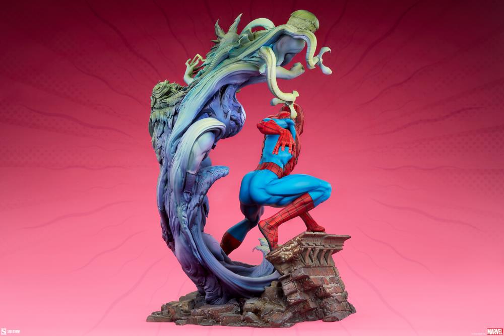 Marvel Premium Format Spider-Man Statue Gallery Image 11