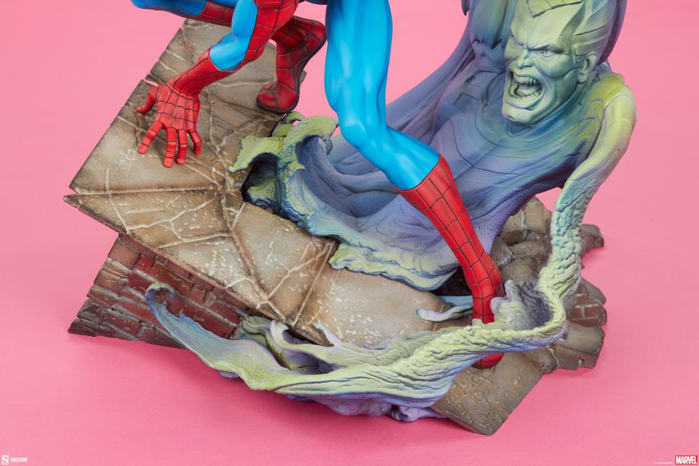 Marvel Premium Format Spider-Man Statue Gallery Image 21