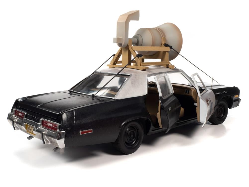 The Blues Brothers 1974 Dodge Monaco Bluesmobile with Loudspeaker 1/18 Scale Die-Cast Car Gallery Image 8