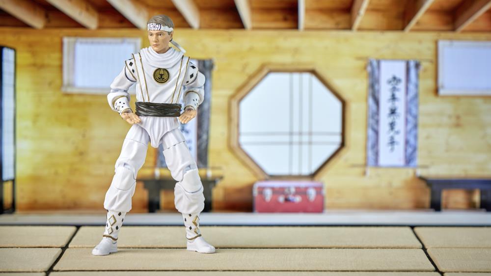 Mighty Morphin Power Rangers x Cobra Kai Lightning Collection Morphed Daniel LaRusso White Crane Ranger Exclusive Gallery Image 6