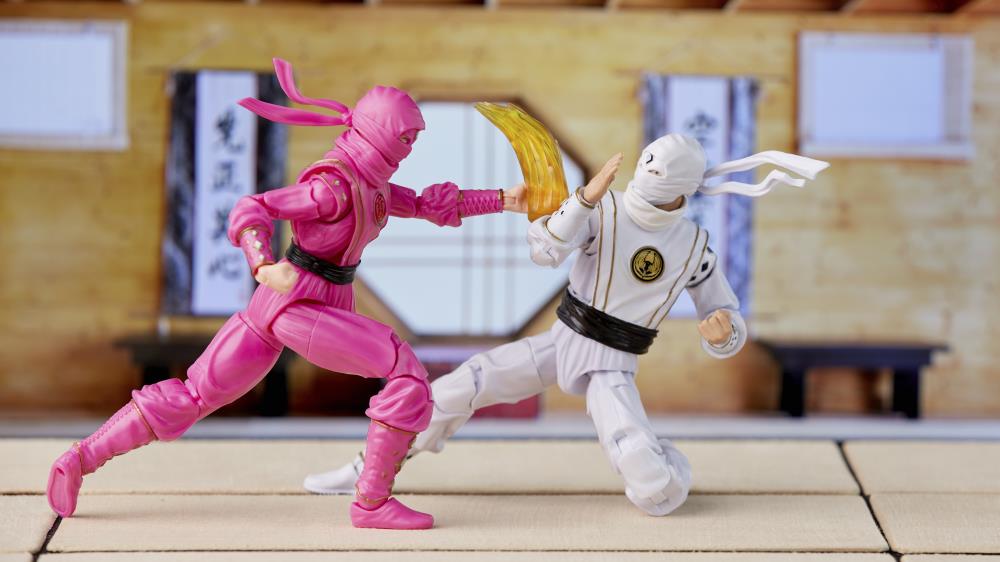 Mighty Morphin Power Rangers x Cobra Kai Lightning Collection Morphed Daniel LaRusso White Crane Ranger Exclusive Gallery Image 19
