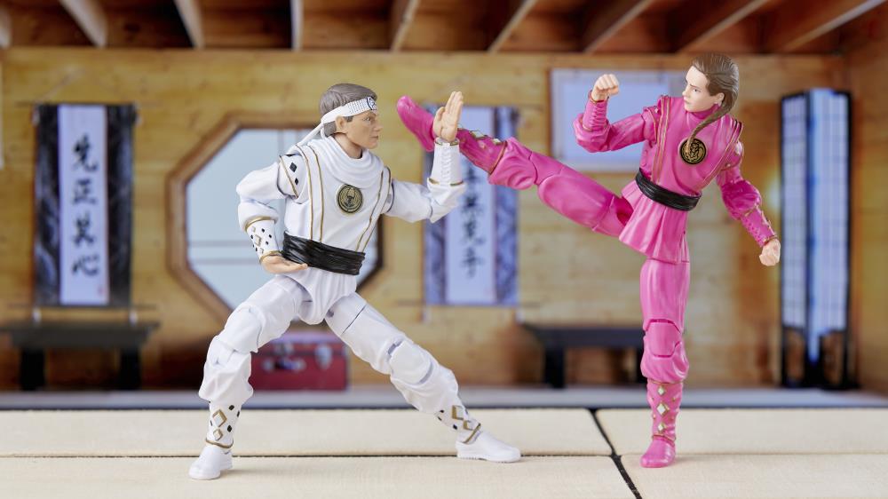 Mighty Morphin Power Rangers x Cobra Kai Lightning Collection Morphed Daniel LaRusso White Crane Ranger Exclusive Gallery Image 17