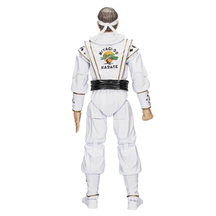 Mighty Morphin Power Rangers x Cobra Kai Lightning Collection Morphed Daniel LaRusso White Crane Ranger Exclusive Gallery Image 26