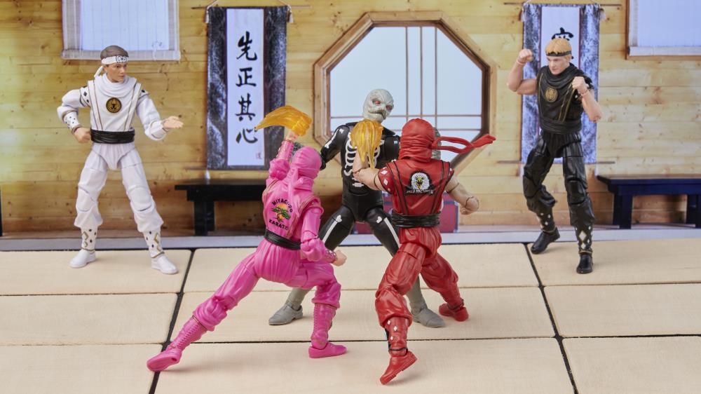 Mighty Morphin Power Rangers x Cobra Kai Lightning Collection Morphed Daniel LaRusso White Crane Ranger Exclusive Gallery Image 23