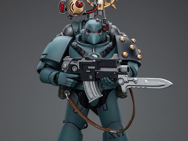 Warhammer: The Horus Heresy Sons of Horus MKVI Tactical Squad Legionary with Nuncio Vox 1/18 Scale Action Figure Gallery Image 1