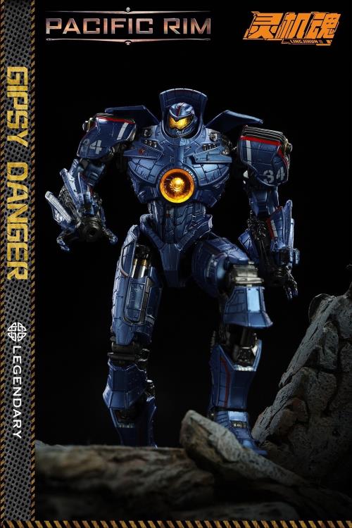 Pacific Rim Gipsy Danger Action Figure Gallery Image 3