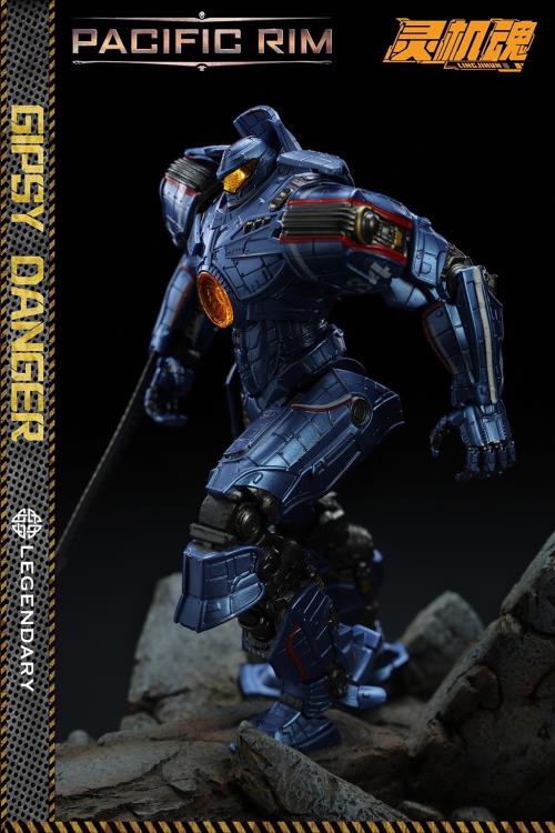 Pacific Rim Gipsy Danger Action Figure Gallery Image 7