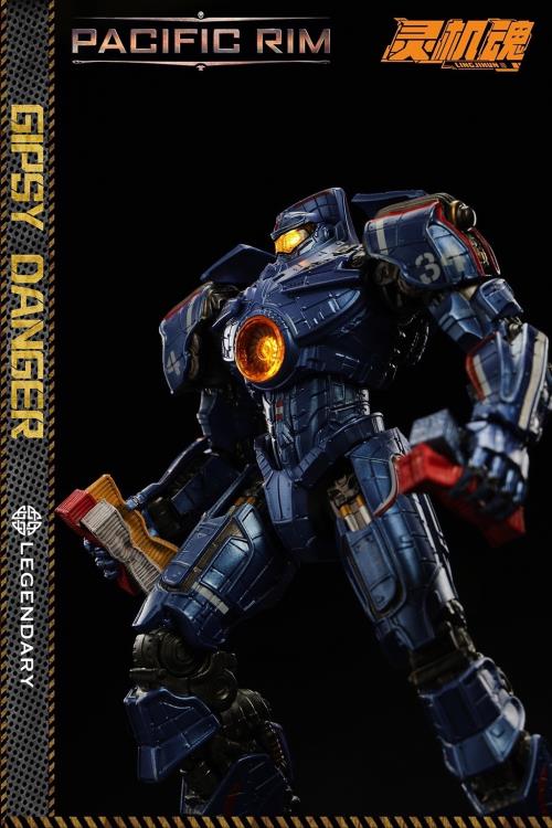 Pacific Rim Gipsy Danger Action Figure Gallery Image 6
