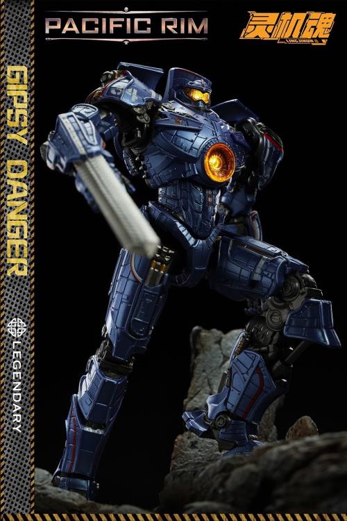 Pacific Rim Gipsy Danger Action Figure Gallery Image 4