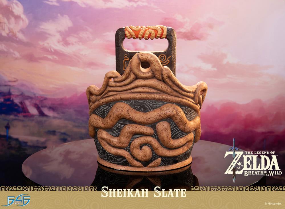 The Legend of Zelda: Breath of the Wild Sheikah Slate Limited Edition Statue Gallery Image 7