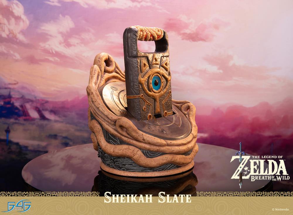 The Legend of Zelda: Breath of the Wild Sheikah Slate Limited Edition Statue Gallery Image 4