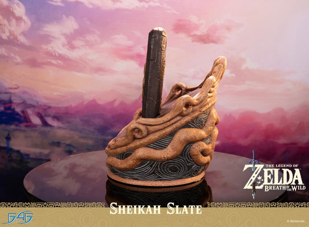 The Legend of Zelda: Breath of the Wild Sheikah Slate Limited Edition Statue Gallery Image 8