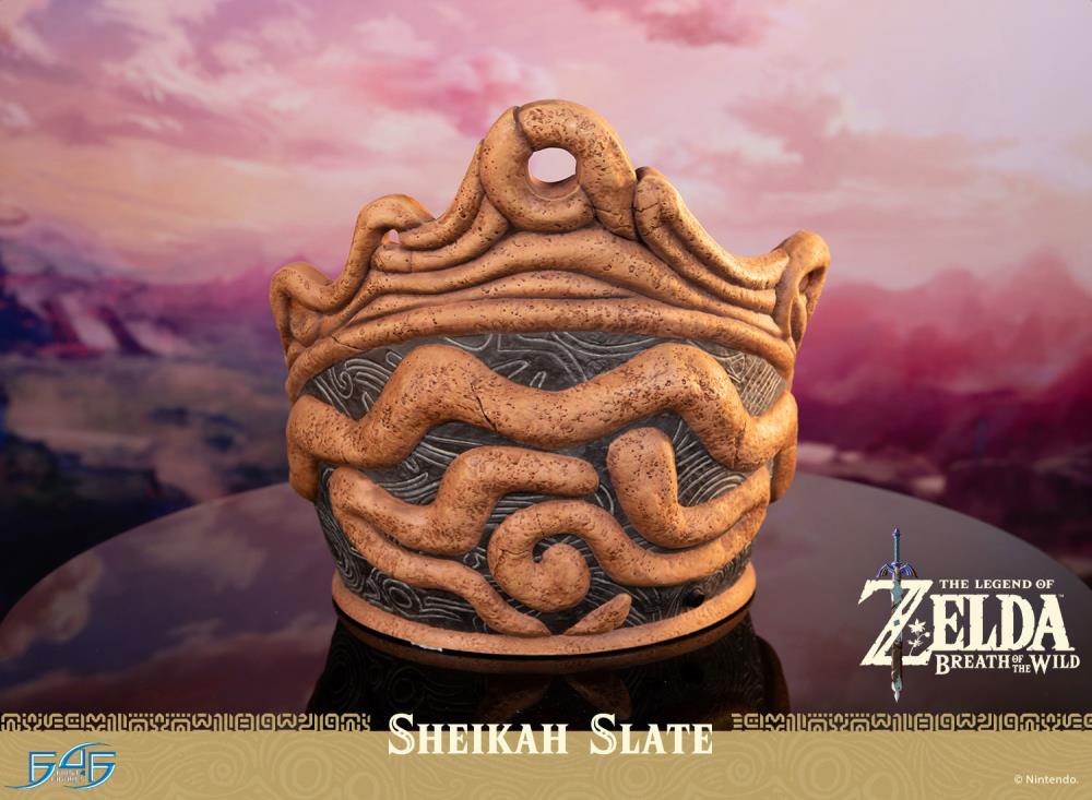 The Legend of Zelda: Breath of the Wild Sheikah Slate Limited Edition Statue Gallery Image 21