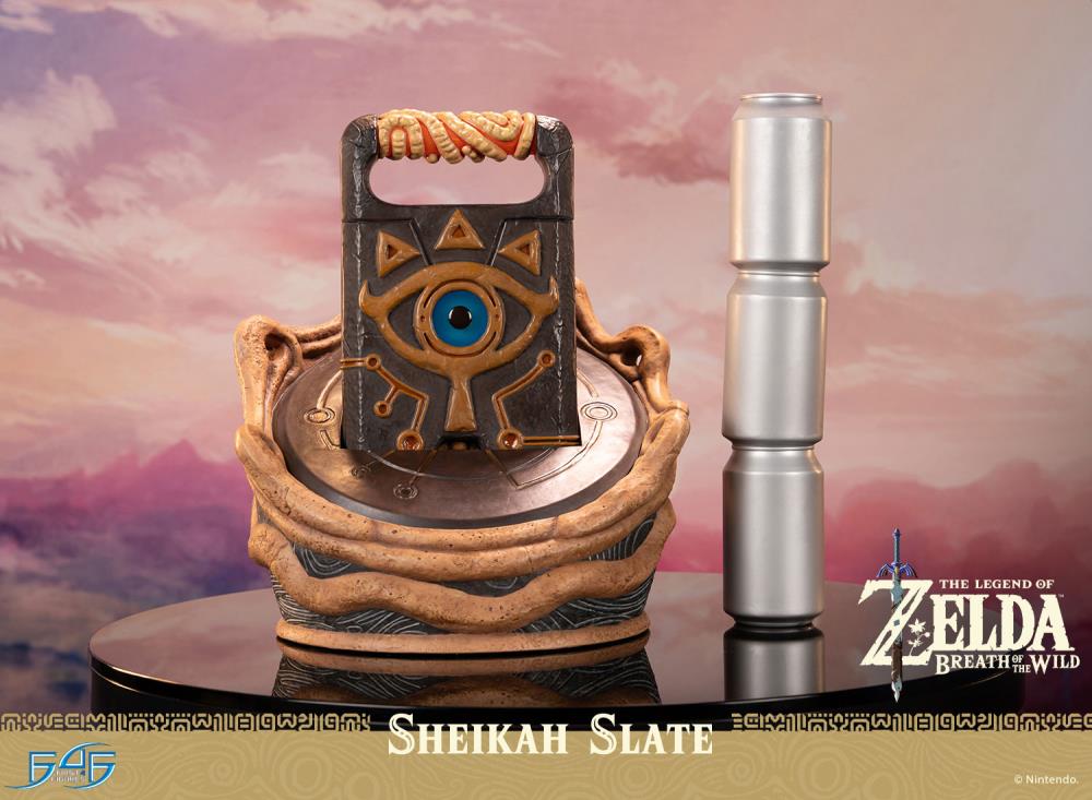 The Legend of Zelda: Breath of the Wild Sheikah Slate Limited Edition Statue Gallery Image 12