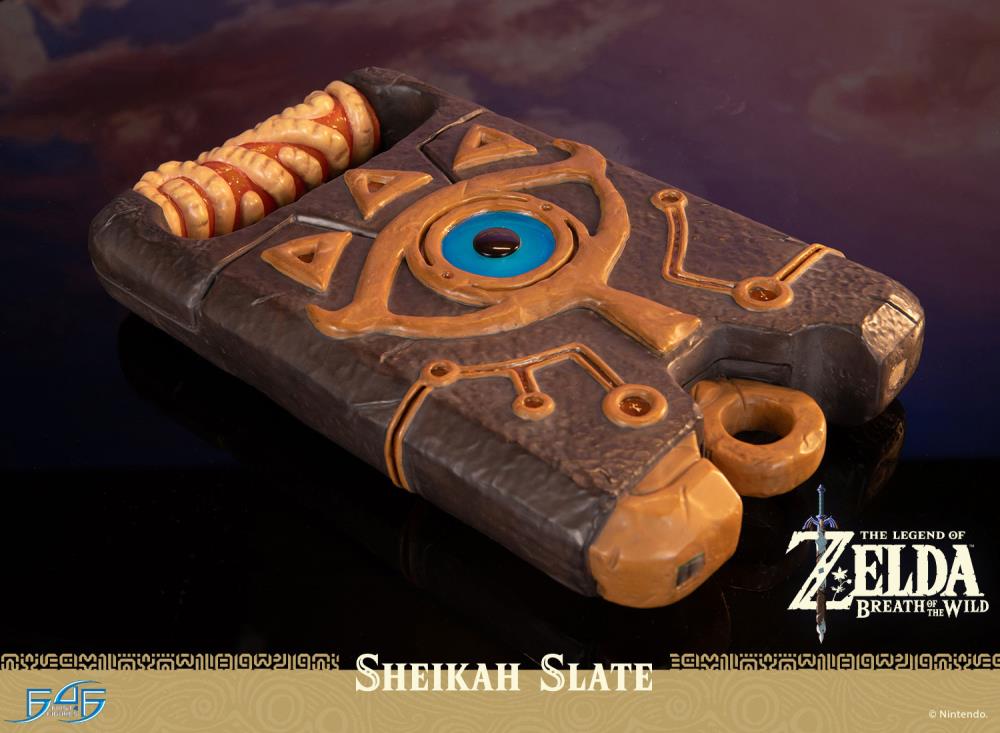 The Legend of Zelda: Breath of the Wild Sheikah Slate Limited Edition Statue Gallery Image 18