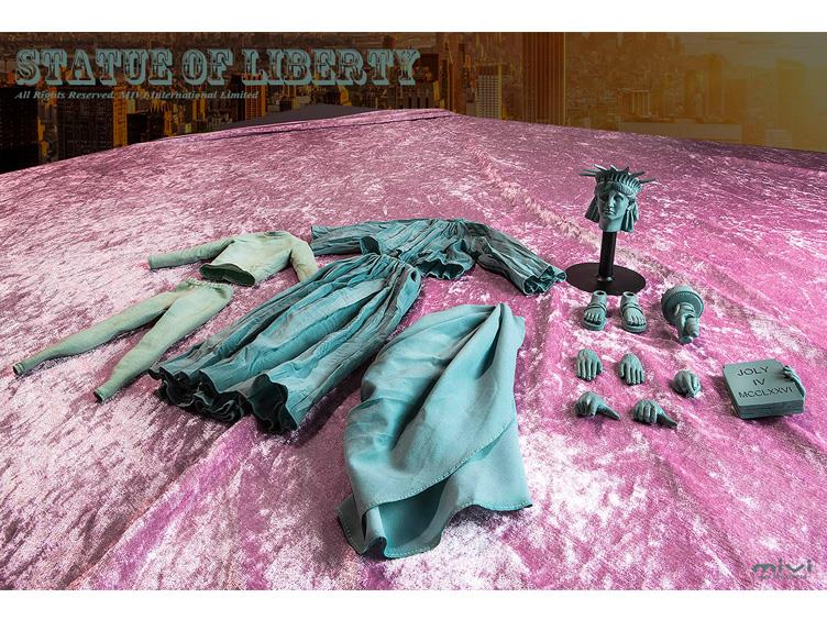 Statue of Liberty Accessory Set Gallery Image 4