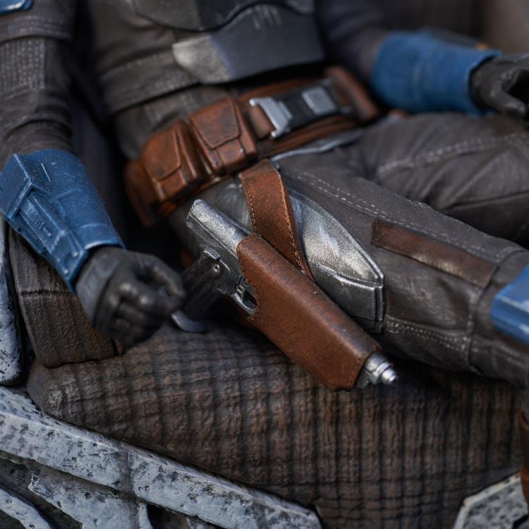 The Mandalorian Premier Collection Bo-Katan on Throne 1/7 Scale Limited Edition Statue Gallery Image 12