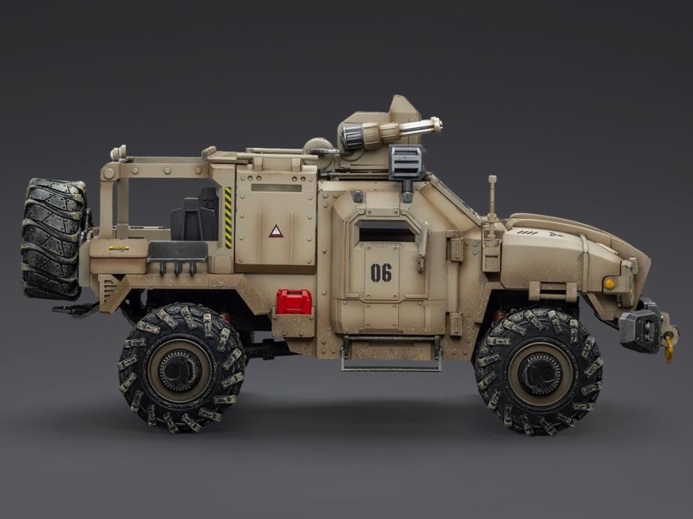 Military Figures Cyclone Assault Armored Car 1/18 Scale Vehicle Gallery Image 3