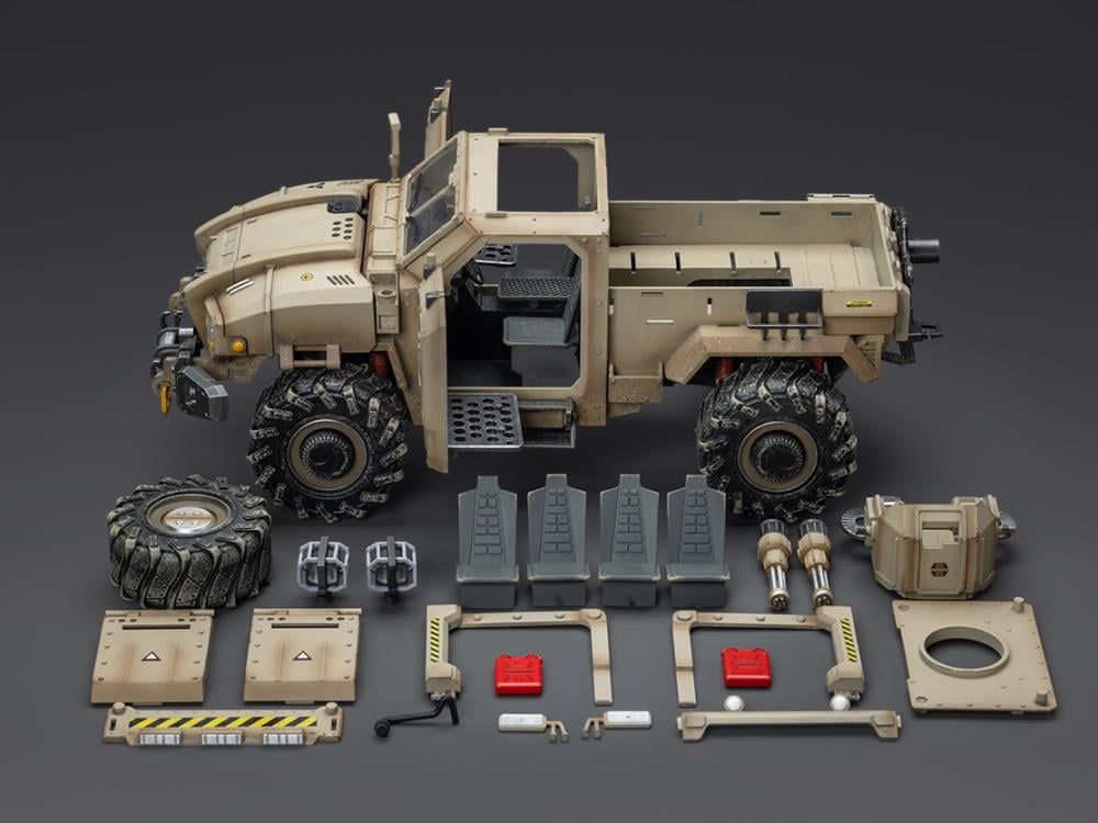 Military Figures Cyclone Assault Armored Car 1/18 Scale Vehicle Gallery Image 7